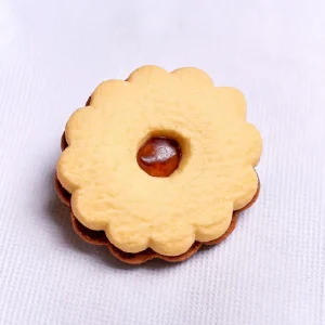 Black and white Flower Shape filled with Apricot Jam